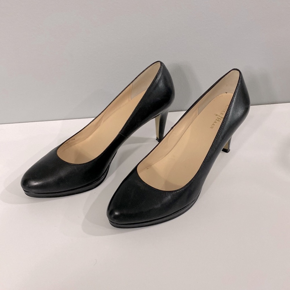 Women’s Size 7.5B Black Cole Haan Heels